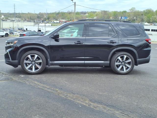 used 2025 Honda Pilot car, priced at $51,500
