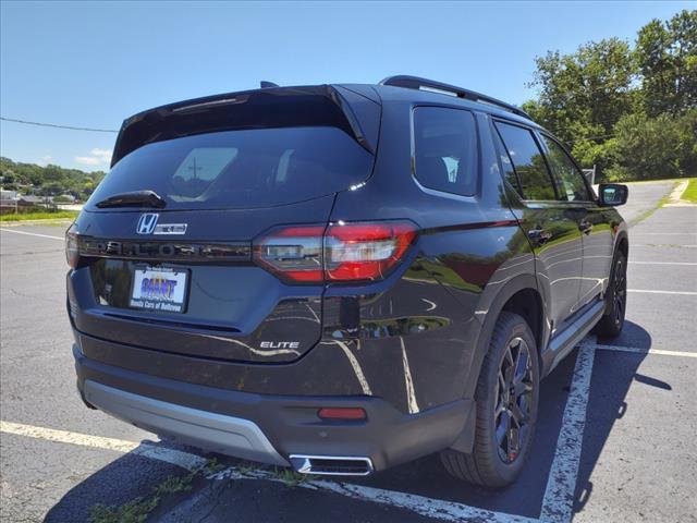 new 2025 Honda Pilot car, priced at $56,575