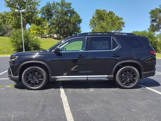 new 2025 Honda Pilot car, priced at $56,575