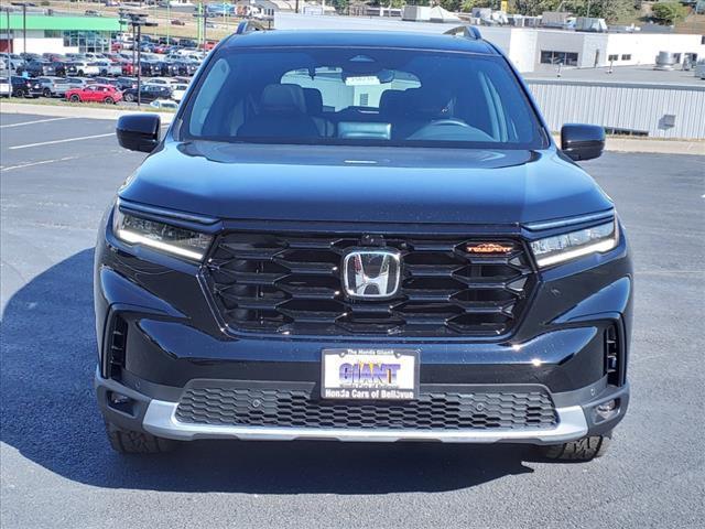 new 2025 Honda Pilot car, priced at $50,795