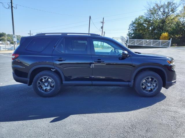 new 2025 Honda Pilot car, priced at $50,795