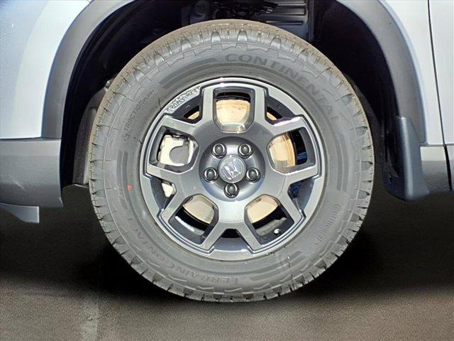 new 2025 Honda Pilot car, priced at $50,895