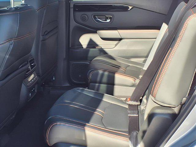 new 2025 Honda Pilot car, priced at $50,895