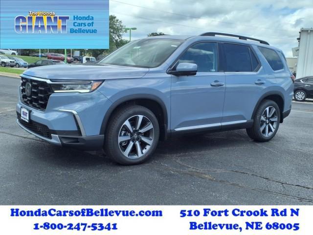new 2025 Honda Pilot car, priced at $54,985