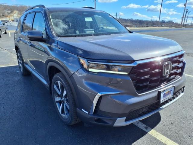 new 2025 Honda Pilot car, priced at $51,780