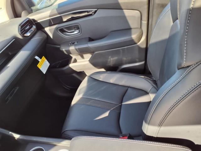 new 2025 Honda Pilot car, priced at $51,780
