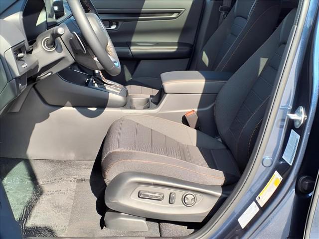 new 2026 Honda CR-V Hybrid car, priced at $40,250