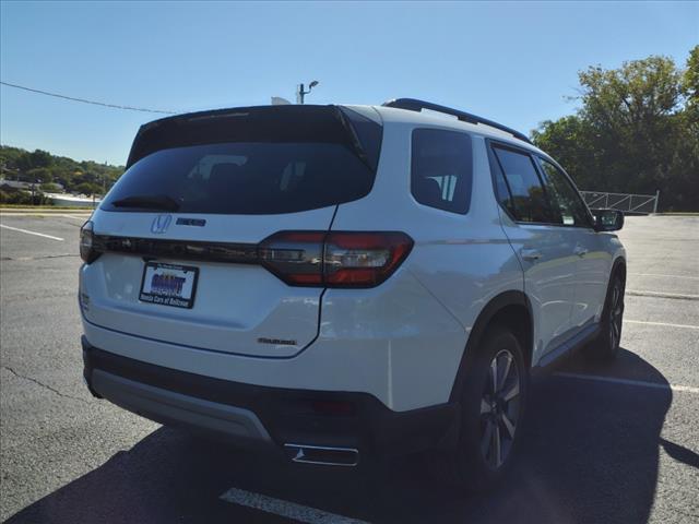 new 2025 Honda Pilot car, priced at $51,450