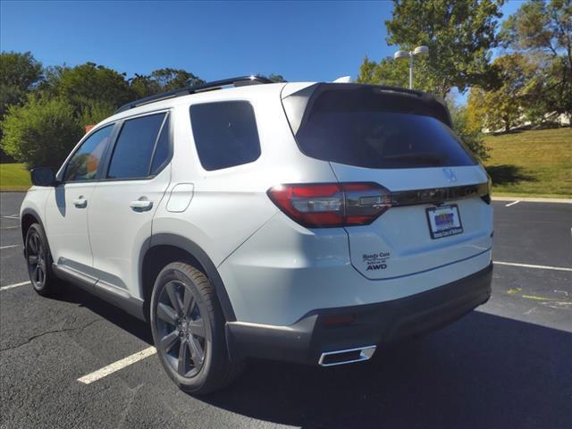 new 2025 Honda Pilot car, priced at $43,850