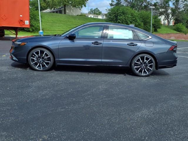 new 2025 Honda Accord Hybrid car, priced at $40,450
