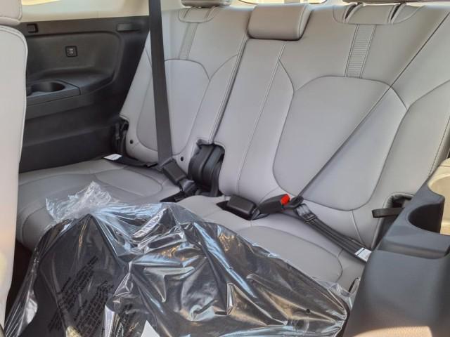 new 2025 Honda Pilot car, priced at $51,050