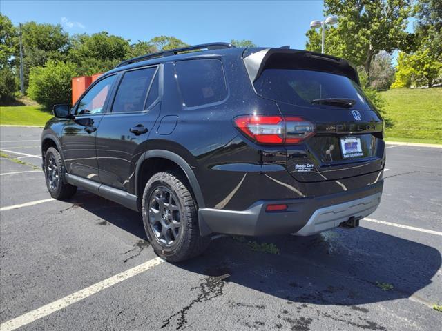 new 2025 Honda Pilot car, priced at $50,495