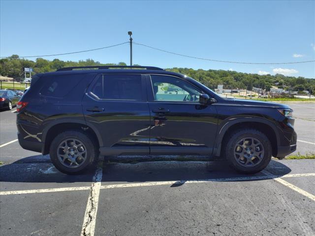 new 2025 Honda Pilot car, priced at $50,495