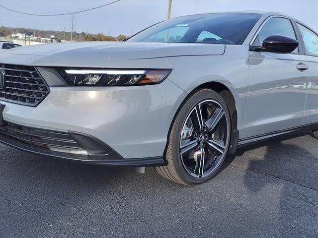 new 2025 Honda Accord Hybrid car, priced at $35,205