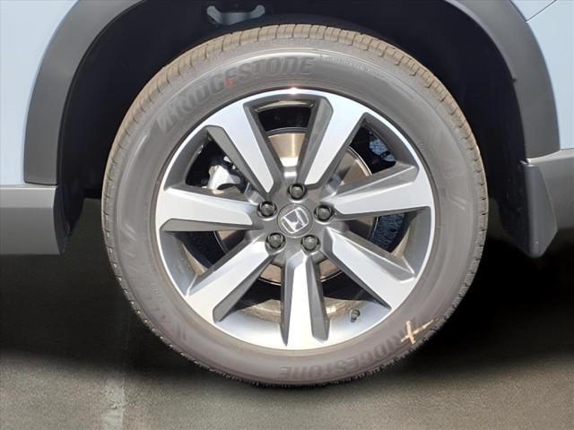 new 2025 Honda Pilot car, priced at $54,985