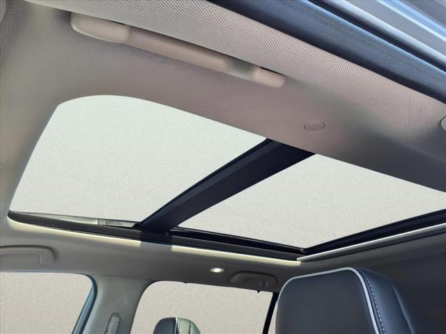 new 2025 Honda Pilot car, priced at $54,985