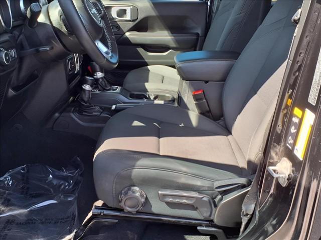 used 2021 Jeep Wrangler Unlimited car, priced at $32,000