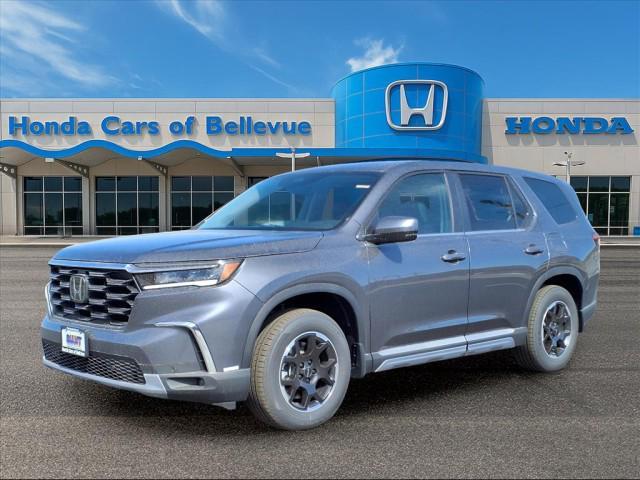 new 2025 Honda Pilot car, priced at $49,250