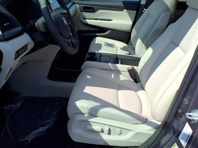 new 2026 Honda Odyssey car, priced at $44,290