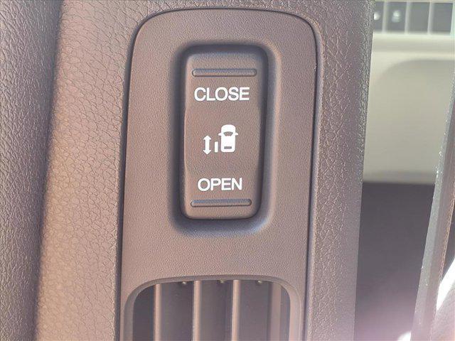 new 2026 Honda Odyssey car, priced at $44,290