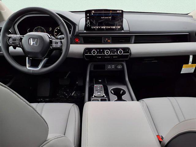 new 2025 Honda Pilot car, priced at $47,095