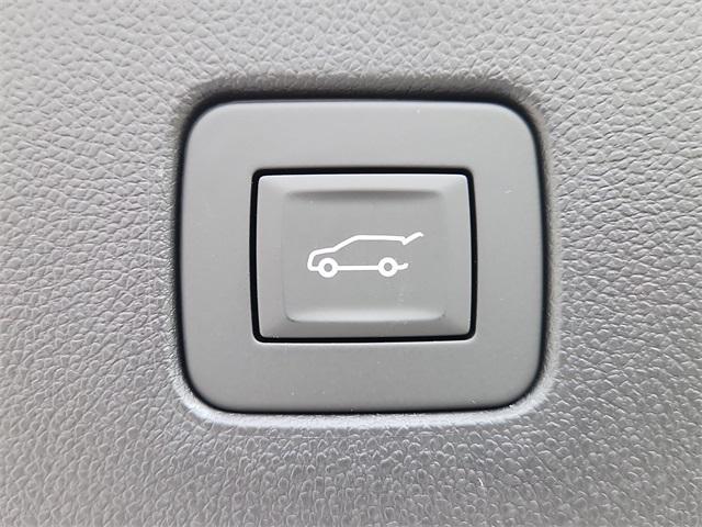 new 2026 Buick Envista car, priced at $28,068