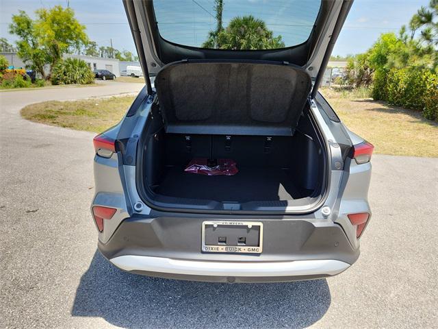 new 2025 Buick Envista car, priced at $25,461