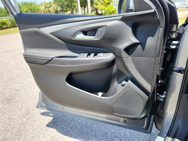 new 2025 Buick Envista car, priced at $25,461