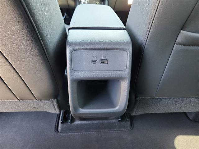 new 2025 Buick Envista car, priced at $25,461