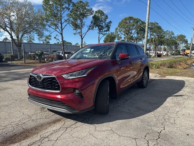 used 2021 Toyota Highlander car, priced at $37,500