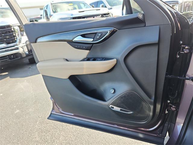 new 2025 Buick Envision car, priced at $38,015