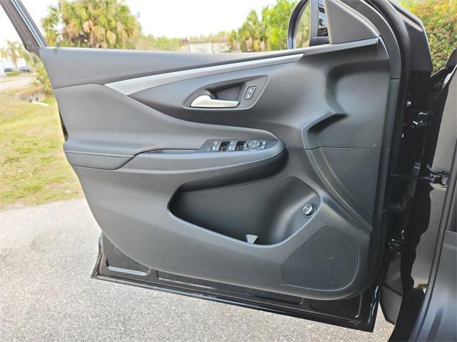 new 2025 Buick Envista car, priced at $25,688