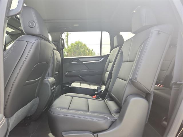 new 2025 GMC Acadia car, priced at $50,231