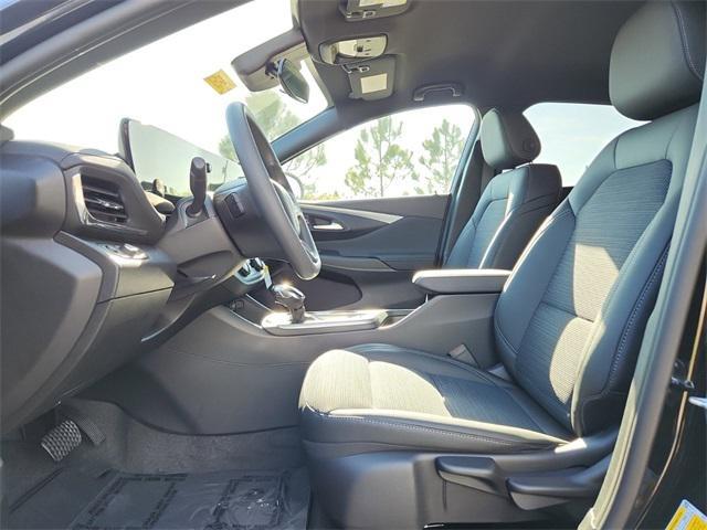 new 2025 Buick Envista car, priced at $24,649