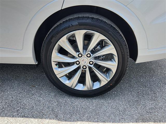 new 2025 Buick Envista car, priced at $29,300