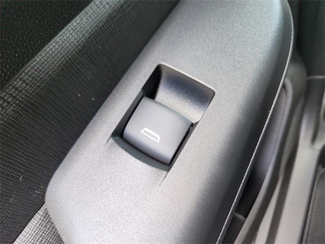 new 2025 Buick Envista car, priced at $29,300