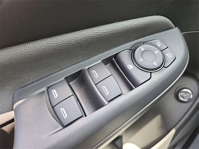 new 2025 Buick Envista car, priced at $29,300