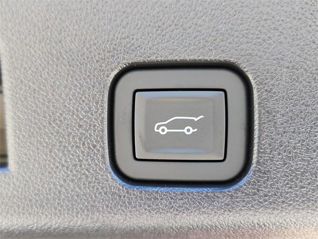 new 2025 GMC Acadia car, priced at $45,040