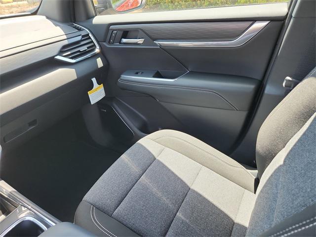 new 2025 GMC Acadia car, priced at $45,040