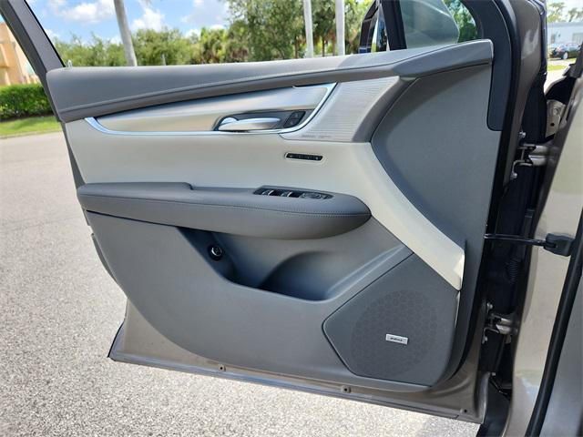 used 2023 Cadillac XT5 car, priced at $34,500