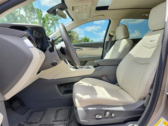used 2023 Cadillac XT5 car, priced at $34,500