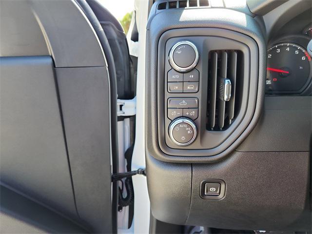 new 2026 GMC Sierra 1500 car, priced at $46,431