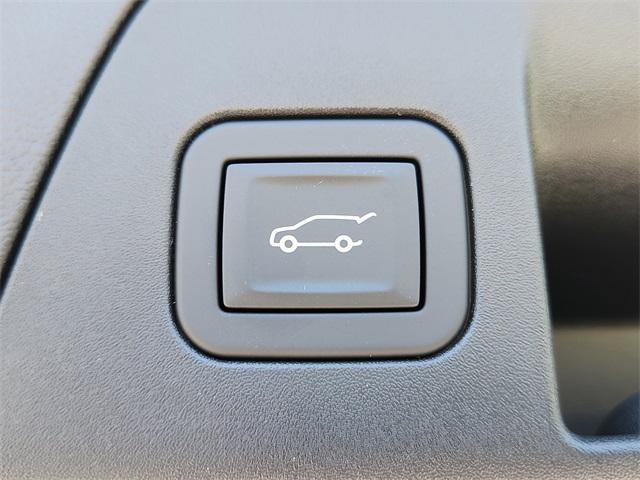 new 2025 Buick Envision car, priced at $40,350