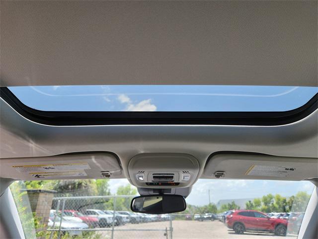 new 2025 Buick Envision car, priced at $40,350