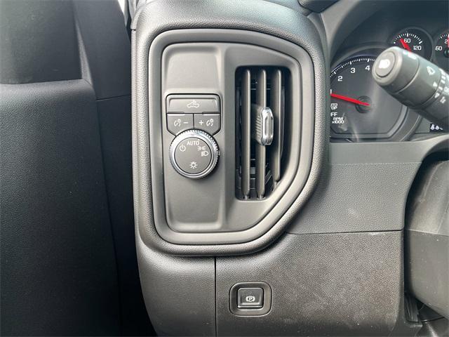 new 2026 GMC Sierra 1500 car, priced at $39,300