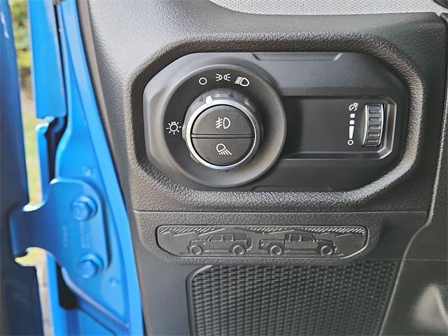 used 2025 Jeep Gladiator car, priced at $39,000