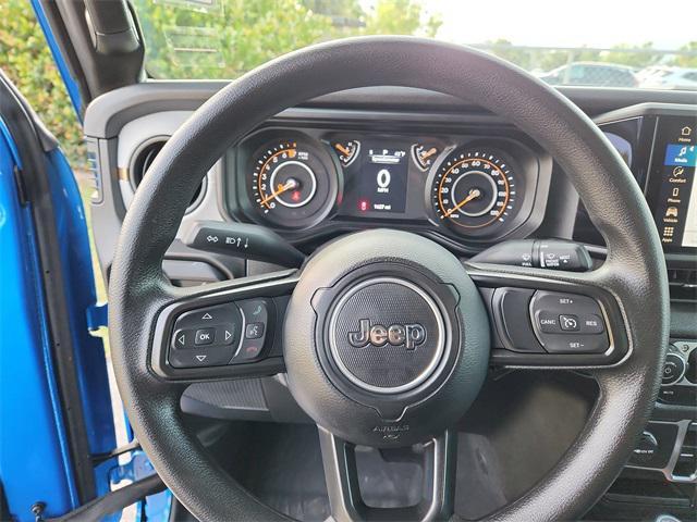 used 2025 Jeep Gladiator car, priced at $39,000