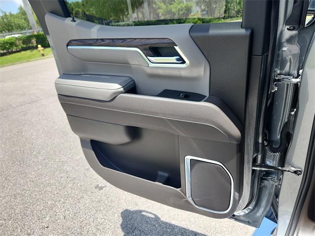 new 2025 GMC Sierra 1500 car, priced at $56,476