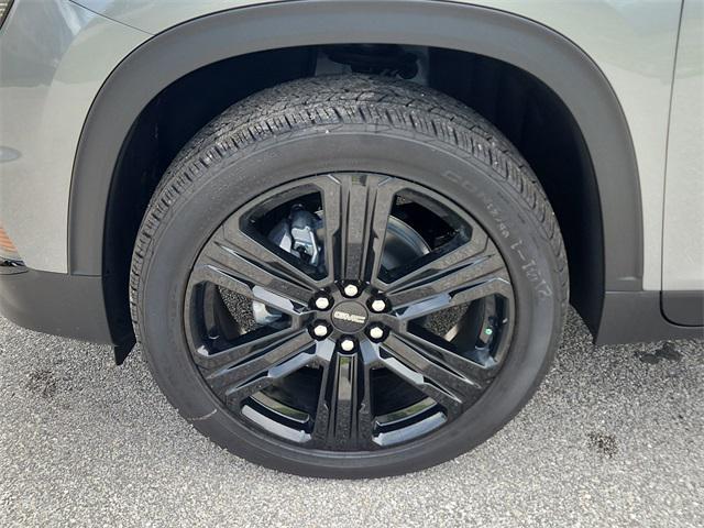 new 2025 GMC Acadia car, priced at $48,047