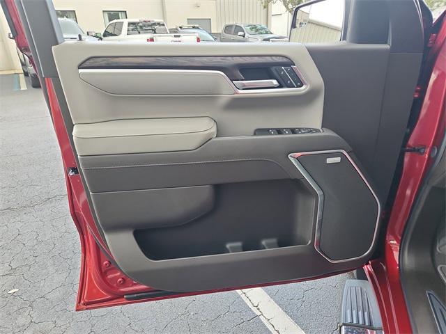new 2025 GMC Sierra 1500 car, priced at $52,631